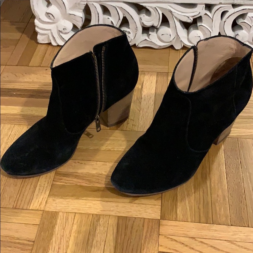 Club Monaco Brooklyn Bootie - Picture 2 of 3